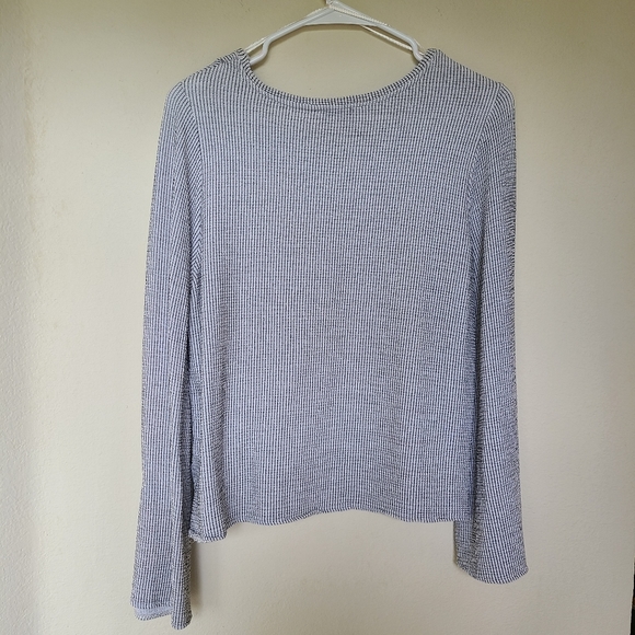 ◇Zara basics striped shirt with split sleeves◇ - Picture 3 of 4